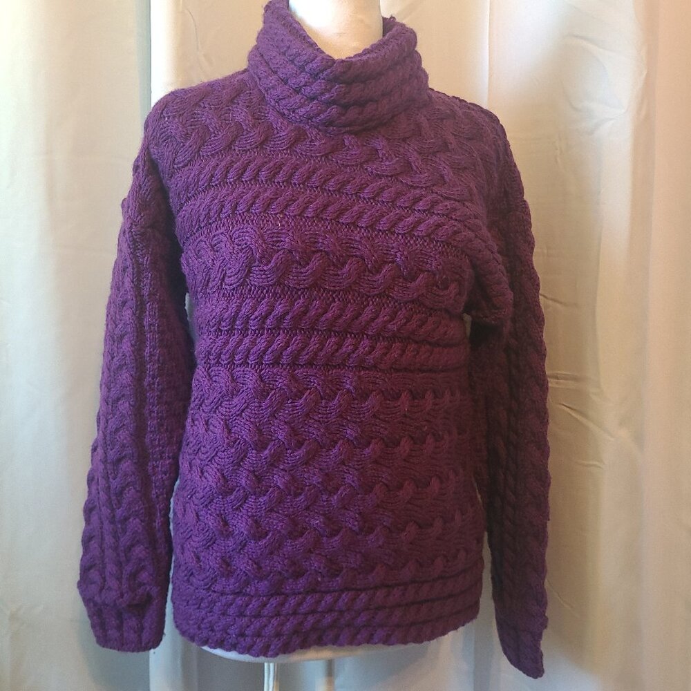 Woman's Carraig Donn L/S Sweater - M - Purple - 100% Pure new wool - Turtleneck